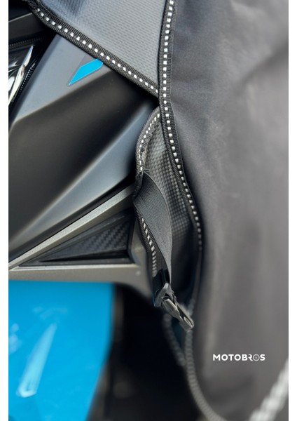 Honda Activa 2023-2024 Uyumlu Su ve Rüzgar Geçirmez, Reflektörlü Birinci Sınıf Motosiklet Diz Örtüsü