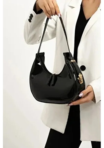 Kadın Rugan Deri Baget Çanta Suni Deri Orta Boy Organik Temel Koleksiyon