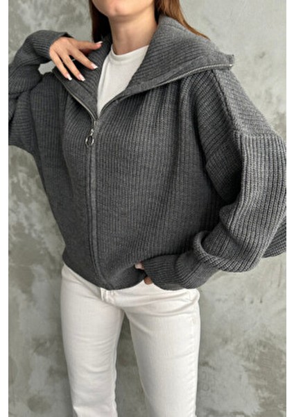 Antrasit Devrik Yaka Fermuarlı Triko Hırka fiyatları