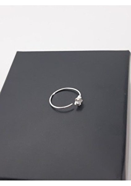 925 Ayar Gümüş Zirkon Taşlı ''yıldızlı'' Halka Hızma