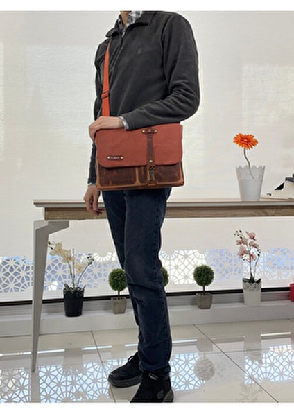 Halwara Mumlu Kanvas & Hakiki Deri Postacı Çantası (Messenger Bag) 22X31 cm / 13 Inç