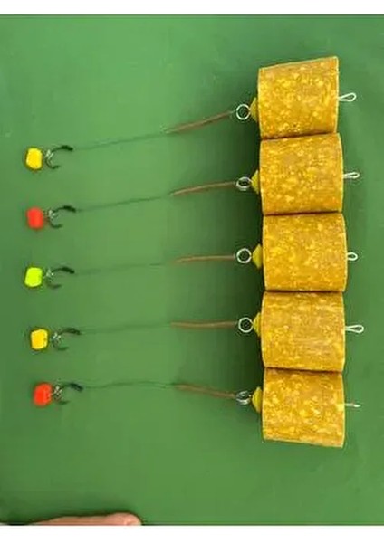 Küspe Aparatlı Yüzen Karışık Mısır Sazan Takımı 5’li Set (Küspe Dahil) fırsatları