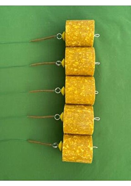 Küspe Aparatlı Yüzen Karışık Mısır Sazan Takımı 5’li Set (Küspe Dahil) indirimleri