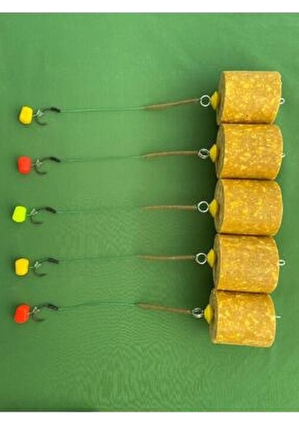 Küspe Aparatlı Yüzen Karışık Mısır Sazan Takımı 5’li Set (Küspe Dahil)