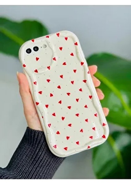 Iphone 7 Plus ve 8 Plus Uyumlu Kırmızı Kalpler Baskılı Lansman Silikon Kılıf
