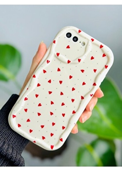 Iphone 7 Plus ve 8 Plus Uyumlu Kırmızı Kalpler Baskılı Lansman Silikon Kılıf modelleri
