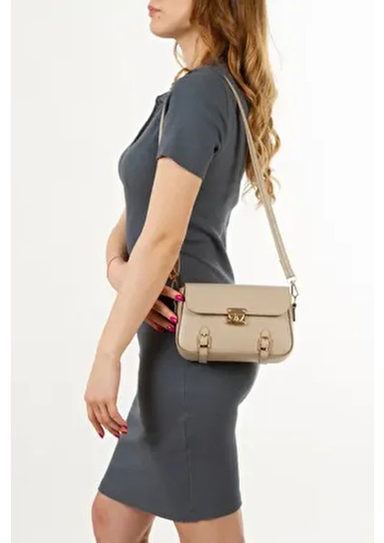 Kadın Çapraz Askılı El ve Omuz Çantası Suni Deri Düz Desen Basic Koleksiyon modelleri