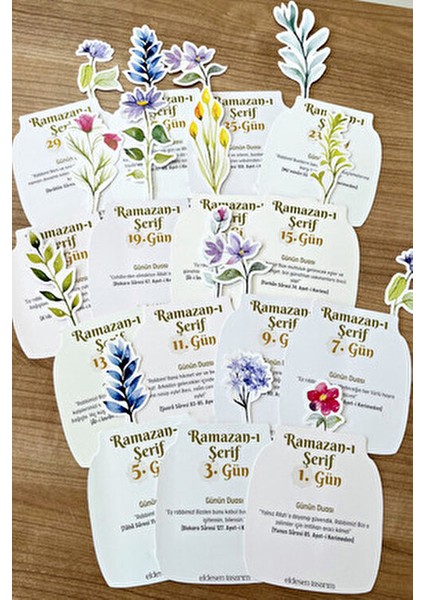 Ahşap Tutuculu Ramazan Takvimi 15 Yapraklı Günün Hadis-I Şerifi İçin Özel Tasarım fırsatları