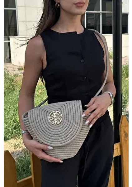 Lunera Şık Aksesuar Detaylı Hasır, Ön Detaylı Çapraz Çanta, Günlük & Yazlık Stil