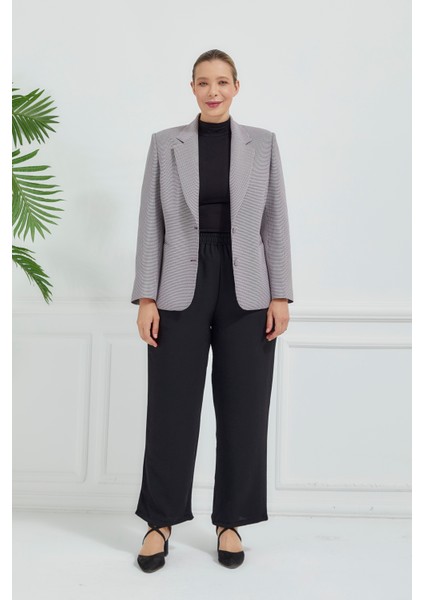 Kadın Pötikareli Düğmeli Klasik Ceket