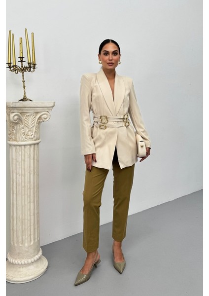 Kadın Blazer Ceket Şık Kruvaze Yaka Vatkalı Gold Kemer Detaylı Ceket modelleri