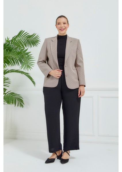 Kadın Pötikareli Düğmeli Klasik Ceket