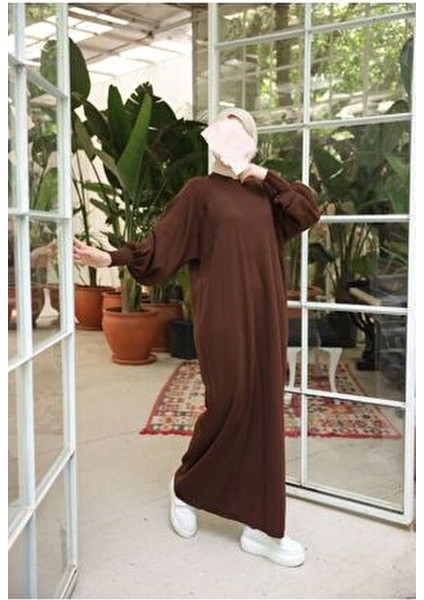 Triko Elbise Rahat Kalıp Düz Desenli Kadın Kahve Renkli Uzun Kol fiyatları