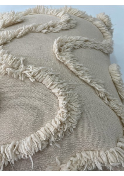 Tüylü ve Desenli Kırlent - 45 x 45 cm Şık ve Konforlu Dekoratif Yastık modelleri