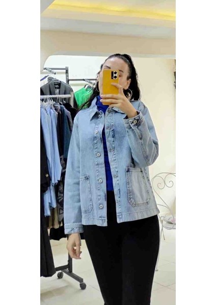 Kadın Düğmeli Dıştan Cepli Jean Ceket