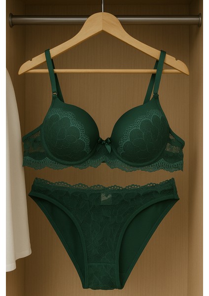 Dolgusuz Toparlayıcı Sütyen Külot Dantelli Iç Çamaşırı Takımı