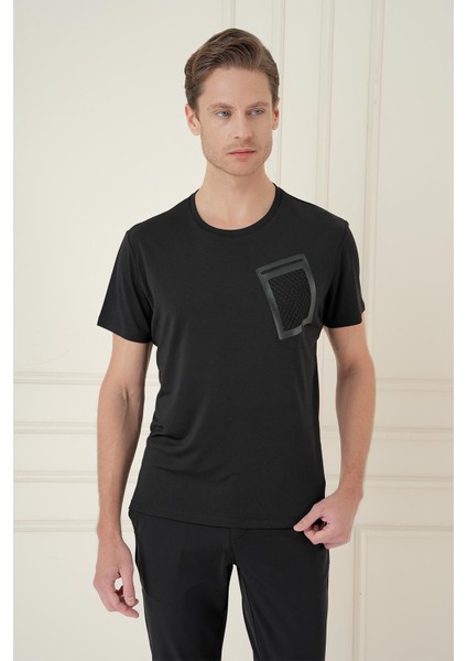 Comfort Fit Bisiklet Yaka Cep Baskılı Casuel Siyah Tişört Ts 897 fiyatları