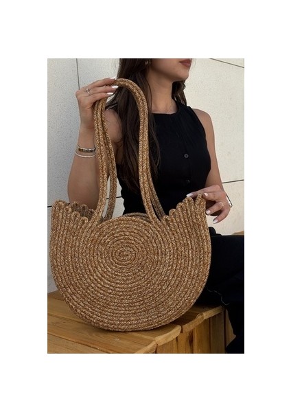 Kadın Omuz Çantası Düz Desenli Hasır Materyal ile Şık ve Zarif 27x40 cm