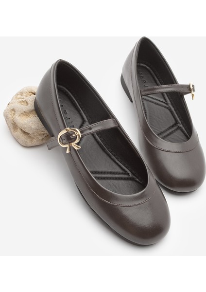 Kadın Tokalı Babet Meladi Kahve