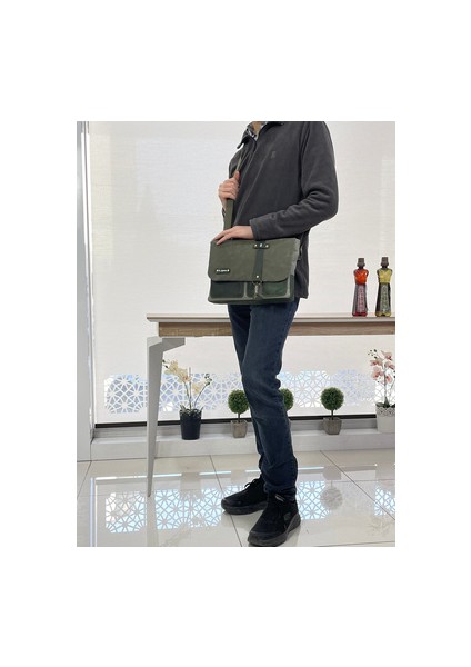 Halwara Mumlu Kanvas & Hakiki Deri Postacı Çantası (Messenger Bag) 22X31 cm / 13 Inç
