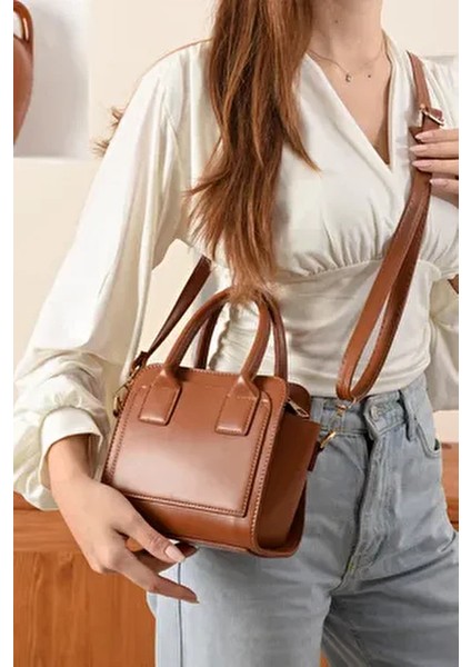 Kutu Üç Gözlü El ve Omuz Çantası fiyatları