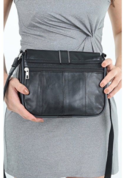 Orta Boy Kadın Deri Omuz ve Postacı Çanta / Günlük Deri Çanta