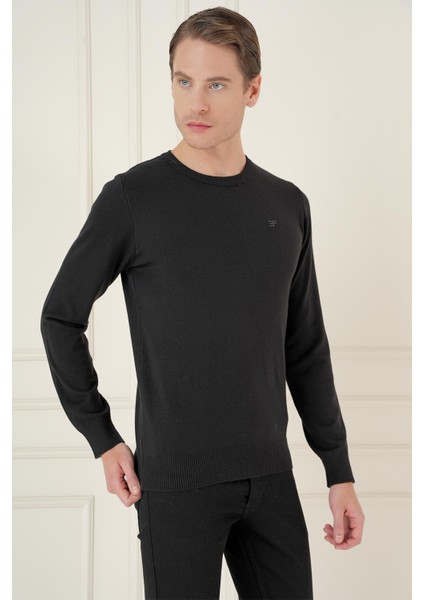 Tr 875 Slim Fit Siyah Klasik Triko modelleri