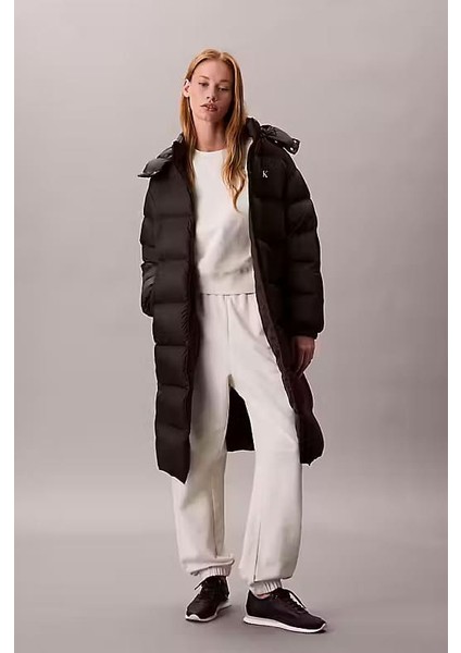 Kadın Regular Fit Kapüşonlu Uzun Şişme Mont - Siyah