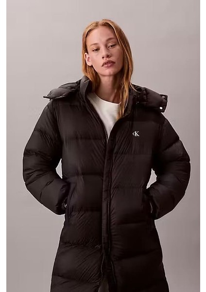 Kadın Regular Fit Kapüşonlu Uzun Şişme Mont - Siyah