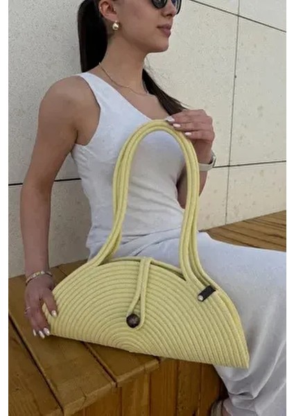 Mia Hasır Görünümlü Kadın Çantası Doğal Ahşap Boncuk Detaylı 40 cm Uzun Askılı