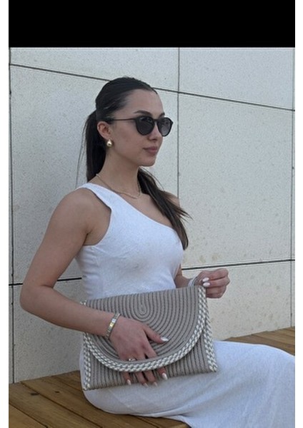 El Geçirme Detaylı Zarf Portföy Clutch Çanta