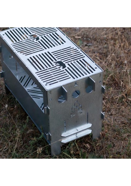 Kamp Ayısı® Pyrowide™ Geniş Katlanır Metal Ateş Kutusu - 2mm Gri Galvaniz Çelik, Çantalı, 39.5 x 26.5 x 21 cm