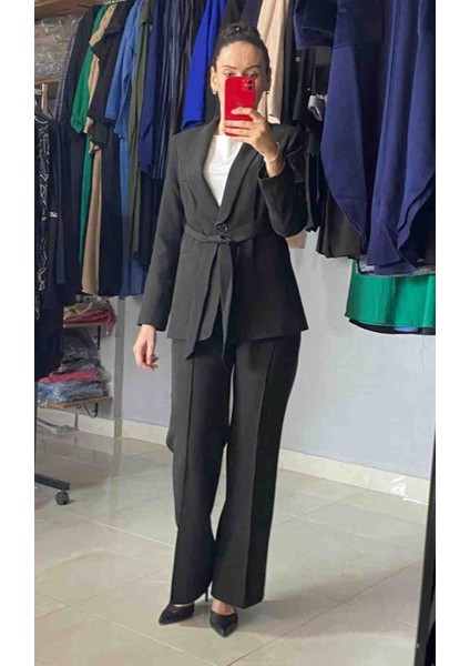 Kadın Siyah Ceket Pantolonlu Takım
