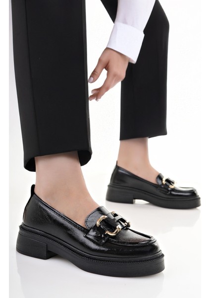 BAHRİNA KADIN ZİNCİR TOKA LOAFER AYAKKABI