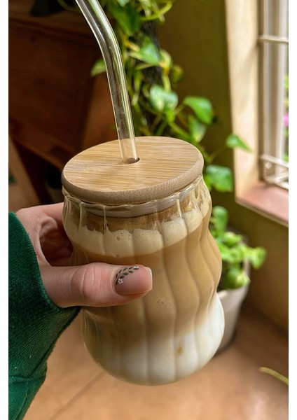 Pinterest Model Bardak - 1 Adet Bambu Kapaklı Çizgili Cam Bardak - Soğuk Kahve Bardağı