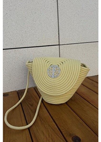 Lunera Çapraz Çanta Hasır Malzeme ile Günlük ve Yazlık Stil İçin Tasarlandı fiyatları