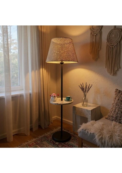 Retain Siyah Ayaklı Rattan Şapkalı Lambader