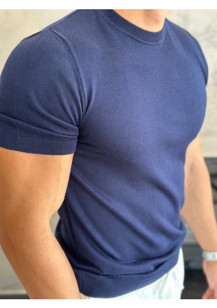 Erkek Slim Fit Pamuklu Bisiklet Yaka Tshirt Lacivert ECA021 fırsatları