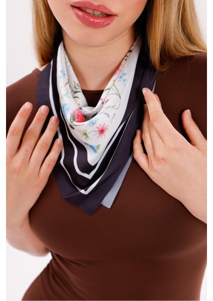 Siyah Çerçeveli Bahar Çiçekleri Model Fular Estascarf 48 x 48 cm fiyatları
