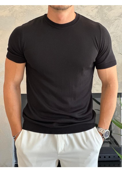 Erkek Slim Fit Pamuklu Bisiklet Yaka Tshirt Siyah ECA021