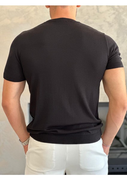 Erkek Slim Fit Pamuklu Bisiklet Yaka Tshirt Siyah ECA021 fırsatları