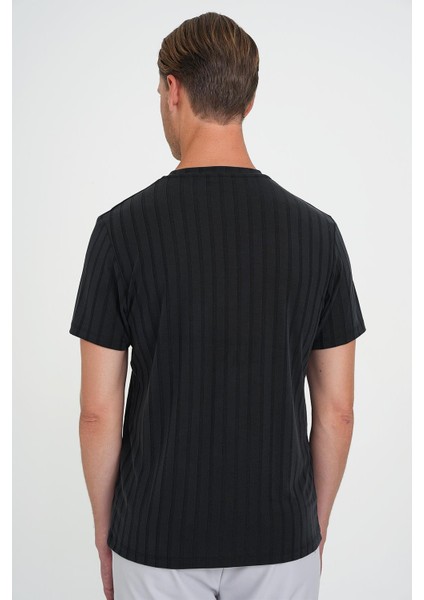 Comfort Fit Bisiklet Yaka Fitilli Kısa Kol Siyah Tişört Ts 909 indirimleri