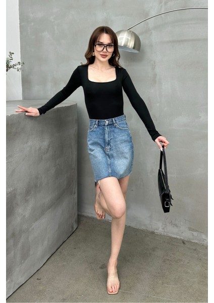 Kadın Bluz Uzun Kollu Kare Yaka Alttan Çıtçıtlı Slim Fit Body fırsatları