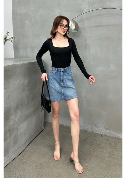 Kadın Bluz Uzun Kollu Kare Yaka Alttan Çıtçıtlı Slim Fit Body indirimleri