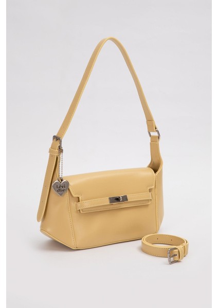 Sarı Kalp Aksesuar Detaylı Omuz Çantası fiyatları