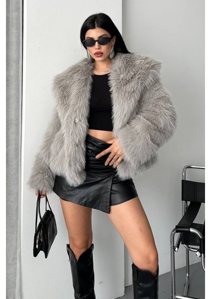 Kadın Kürk Şık Geniş Yaka Astarlı Çıtçıt Düğmeli premium kürk