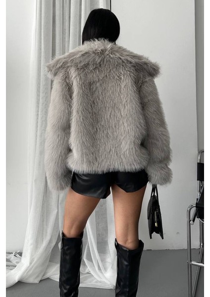 Kadın Kürk Şık Geniş Yaka Astarlı Çıtçıt Düğmeli premium kürk