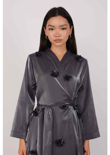 Çiçekli Aplikeli Abaya Siyah fiyatları