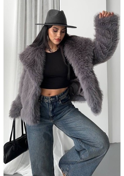 Kadın Kürk Şık Geniş Yaka Astarlı Çıtçıt Düğmeli premium kürk fiyatları