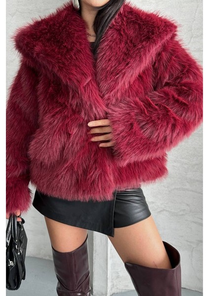 Kadın Kürk Şık Geniş Yaka Astarlı Çıtçıt Düğmeli premium kürk